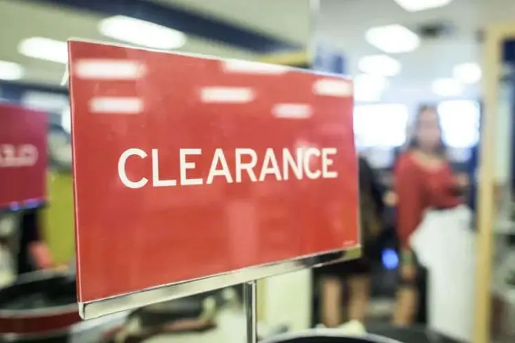 clearance rack sign