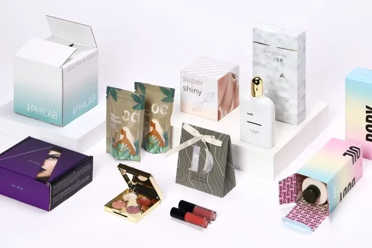 banner cat cosmetics packaging